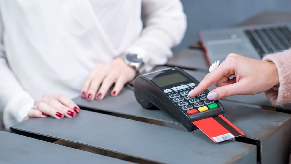 Can Stores Manually Enter Credit Cards